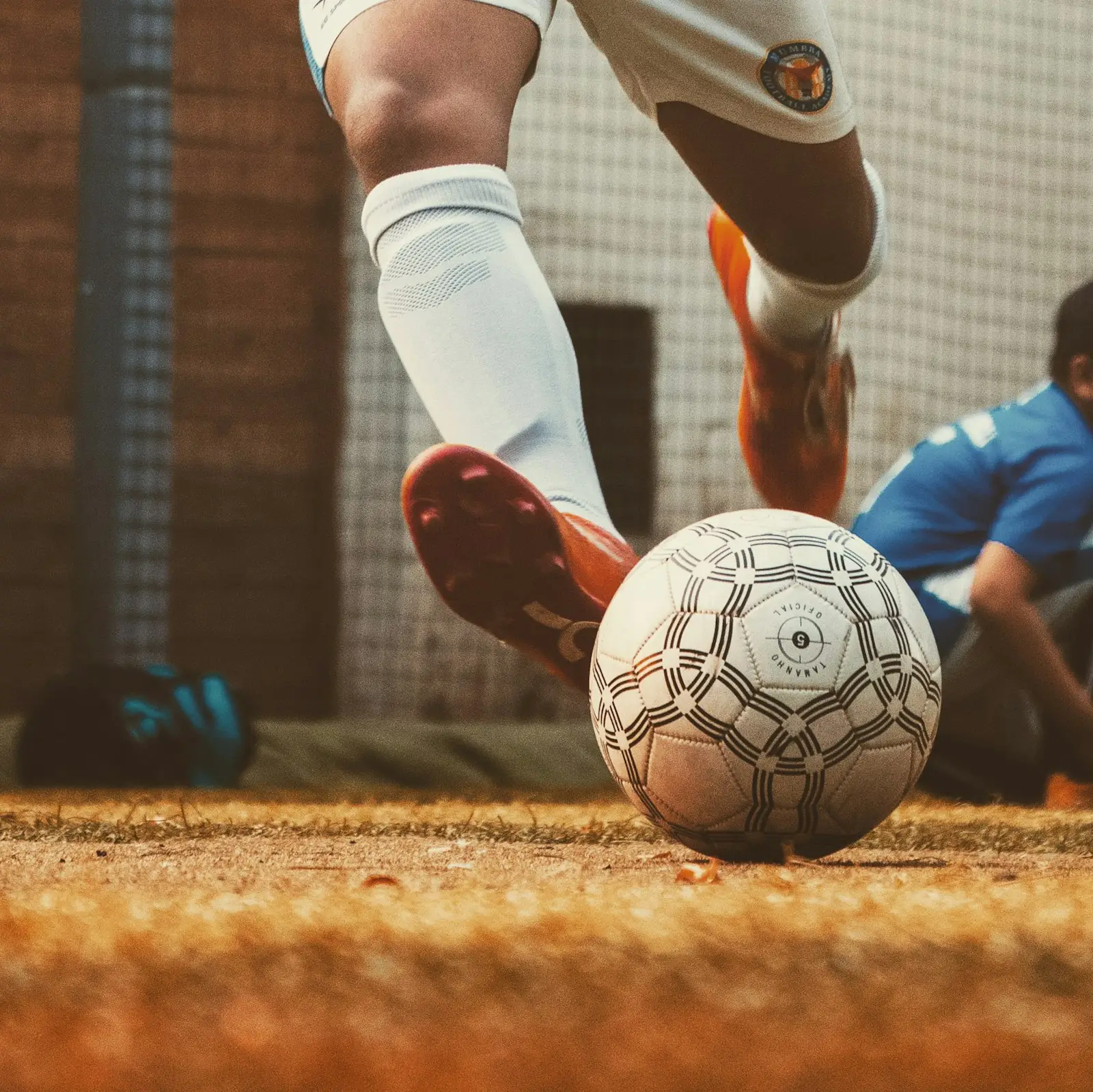 A determined challenge for the ball
